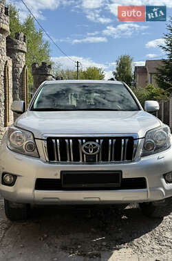 Внедорожник / Кроссовер Toyota Land Cruiser Prado 2010 в Каменском