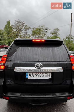 Внедорожник / Кроссовер Toyota Land Cruiser Prado 2017 в 