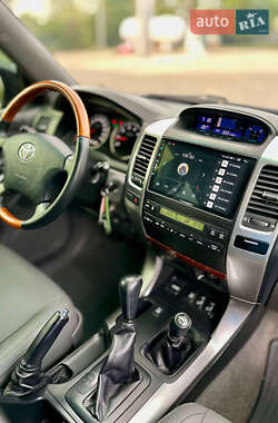Позашляховик / Кросовер Toyota Land Cruiser Prado 2004 в 