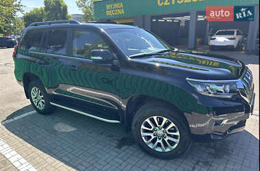 Позашляховик / Кросовер Toyota Land Cruiser Prado 2019 в 
