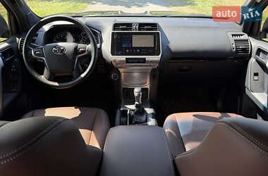 Внедорожник / Кроссовер Toyota Land Cruiser Prado 2023 в 