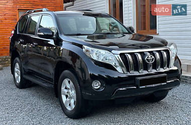 Позашляховик / Кросовер Toyota Land Cruiser Prado 2017 в Кельменцях
