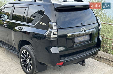 Внедорожник / Кроссовер Toyota Land Cruiser Prado 2020 в 