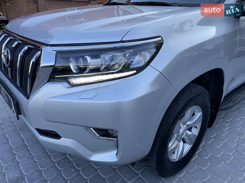 Внедорожник / Кроссовер Toyota Land Cruiser Prado 2018 в Виннице