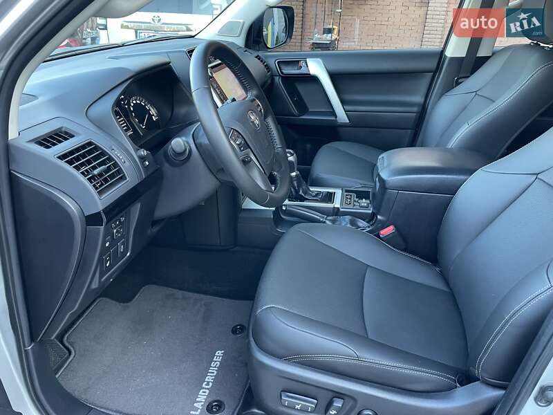 Внедорожник / Кроссовер Toyota Land Cruiser Prado 2018 в Виннице