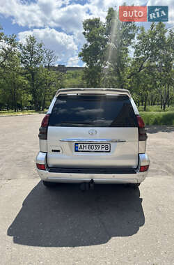 Внедорожник / Кроссовер Toyota Land Cruiser Prado 2003 в 