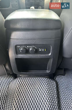 Внедорожник / Кроссовер Toyota Land Cruiser Prado 2003 в 