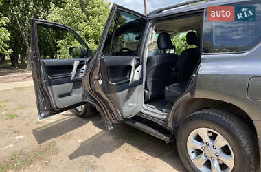 Позашляховик / Кросовер Toyota Land Cruiser Prado 2012 в 