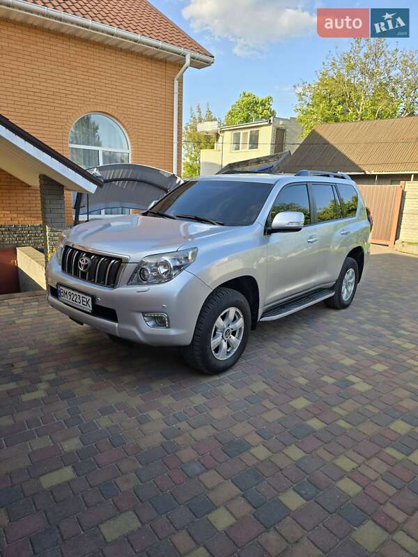 Внедорожник / Кроссовер Toyota Land Cruiser Prado 2010 в 