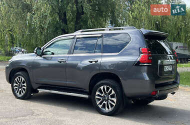 Внедорожник / Кроссовер Toyota Land Cruiser Prado 2022 в 