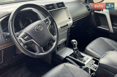 Внедорожник / Кроссовер Toyota Land Cruiser Prado 2022 в 