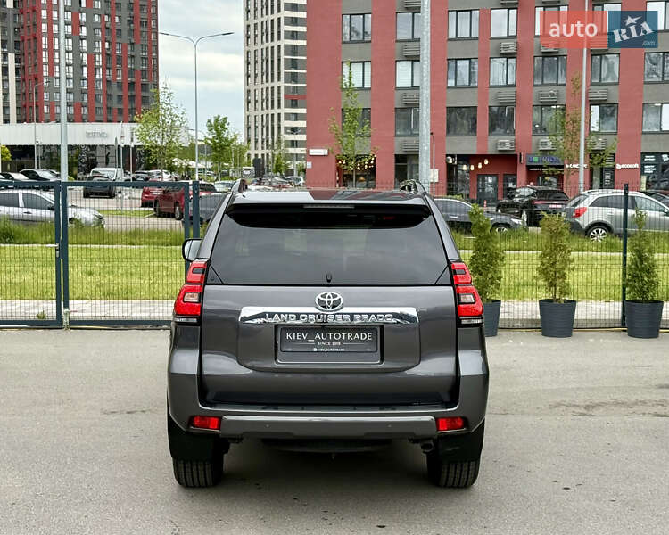 Внедорожник / Кроссовер Toyota Land Cruiser Prado 2017 в Киеве
