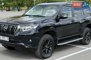 Внедорожник / Кроссовер Toyota Land Cruiser Prado 2020 в 