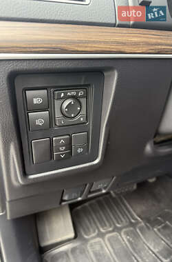 Внедорожник / Кроссовер Toyota Land Cruiser Prado 2020 в 