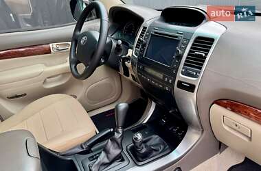 Внедорожник / Кроссовер Toyota Land Cruiser Prado 2004 в 