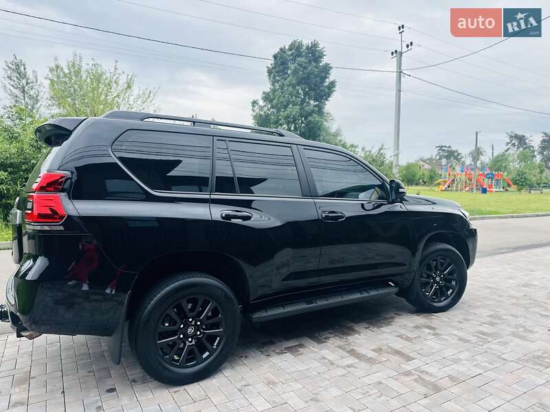 Позашляховик / Кросовер Toyota Land Cruiser Prado 2023 в Києві