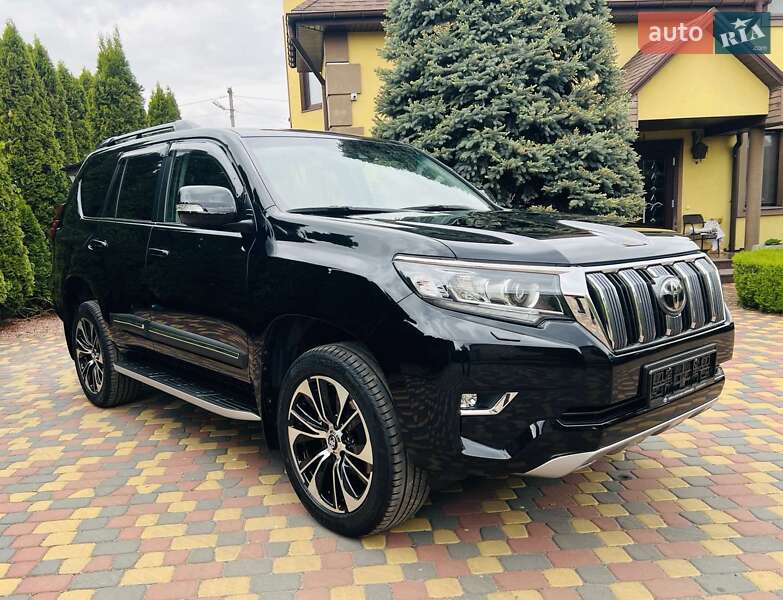 Внедорожник / Кроссовер Toyota Land Cruiser Prado 2020 в 