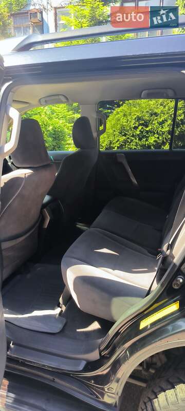 Внедорожник / Кроссовер Toyota Land Cruiser Prado 2010 в Запорожье