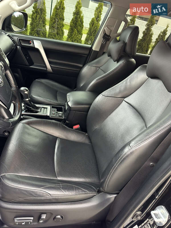 Внедорожник / Кроссовер Toyota Land Cruiser Prado 2019 в Черновцах