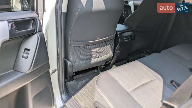 Позашляховик / Кросовер Toyota Land Cruiser Prado 2019 в Бердичеві
