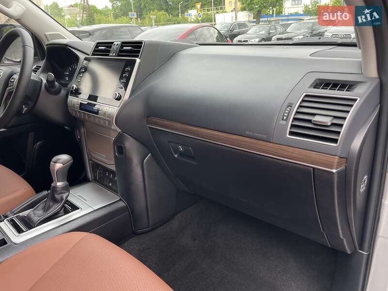 Внедорожник / Кроссовер Toyota Land Cruiser Prado 2021 в Виннице