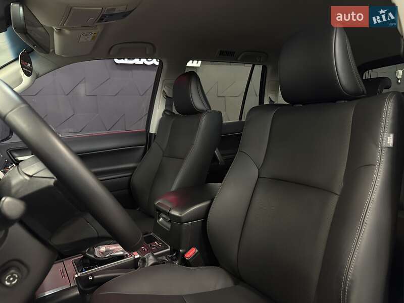 Позашляховик / Кросовер Toyota Land Cruiser Prado 2022 в Тернополі