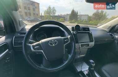 Позашляховик / Кросовер Toyota Land Cruiser Prado 2020 в 