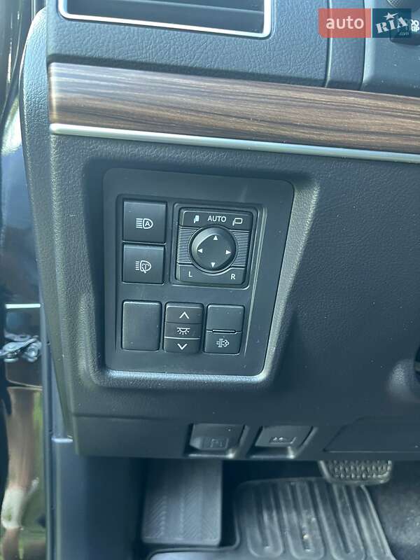 Позашляховик / Кросовер Toyota Land Cruiser Prado 2023 в Києві
