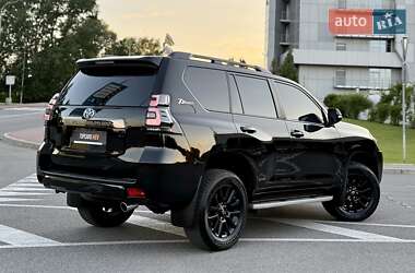 Внедорожник / Кроссовер Toyota Land Cruiser Prado 2022 в 