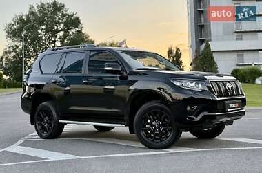 Внедорожник / Кроссовер Toyota Land Cruiser Prado 2022 в 