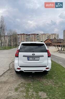 Внедорожник / Кроссовер Toyota Land Cruiser Prado 2019 в 