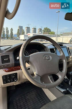 Внедорожник / Кроссовер Toyota Land Cruiser Prado 2006 в 