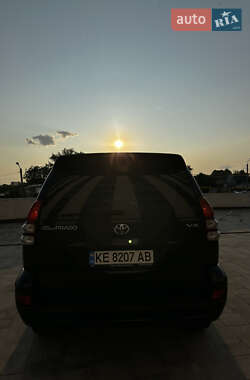 Позашляховик / Кросовер Toyota Land Cruiser Prado 2007 в 