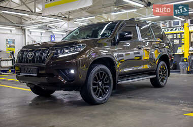 Позашляховик / Кросовер Toyota Land Cruiser Prado 2021 в Чернівцях