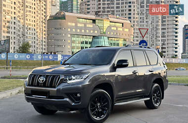 Позашляховик / Кросовер Toyota Land Cruiser Prado 2022 в Києві