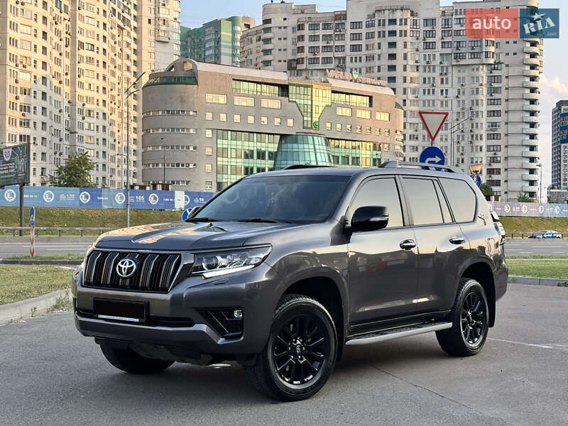 Внедорожник / Кроссовер Toyota Land Cruiser Prado 2022 в Киеве