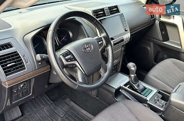 Внедорожник / Кроссовер Toyota Land Cruiser Prado 2022 в 