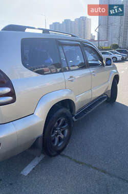 Внедорожник / Кроссовер Toyota Land Cruiser Prado 2006 в Киеве
