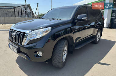 Позашляховик / Кросовер Toyota Land Cruiser Prado 2017 в 