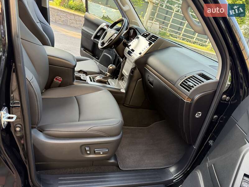 Внедорожник / Кроссовер Toyota Land Cruiser Prado 2021 в Виннице