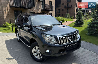 Позашляховик / Кросовер Toyota Land Cruiser Prado 2011 в 