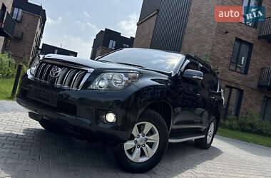 Позашляховик / Кросовер Toyota Land Cruiser Prado 2011 в 