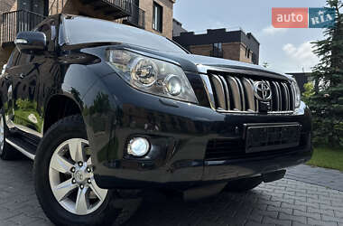 Позашляховик / Кросовер Toyota Land Cruiser Prado 2011 в 