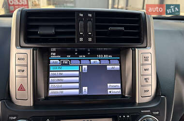 Позашляховик / Кросовер Toyota Land Cruiser Prado 2011 в 