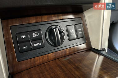 Позашляховик / Кросовер Toyota Land Cruiser Prado 2011 в 