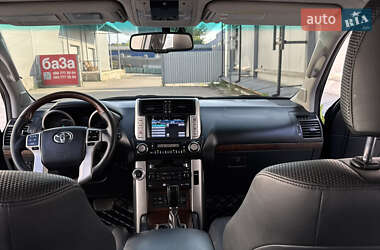 Позашляховик / Кросовер Toyota Land Cruiser Prado 2011 в 