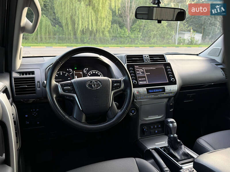 Внедорожник / Кроссовер Toyota Land Cruiser Prado 2021 в Киеве