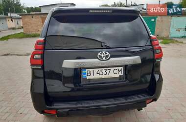 Внедорожник / Кроссовер Toyota Land Cruiser Prado 2017 в 