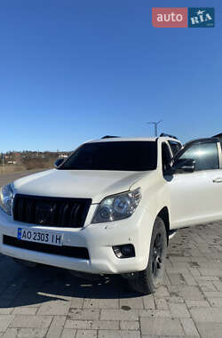 Внедорожник / Кроссовер Toyota Land Cruiser Prado 2010 в 