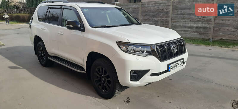 Внедорожник / Кроссовер Toyota Land Cruiser Prado 2021 в Киеве